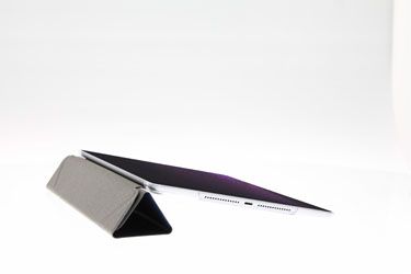 Folio de protection Slim MW iPad Air 2 9.7 Bleu – Image 3